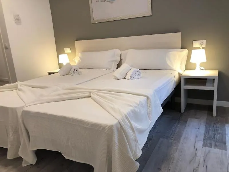 Albergue Elegance Diana Puerto de Alcúdia 0*,